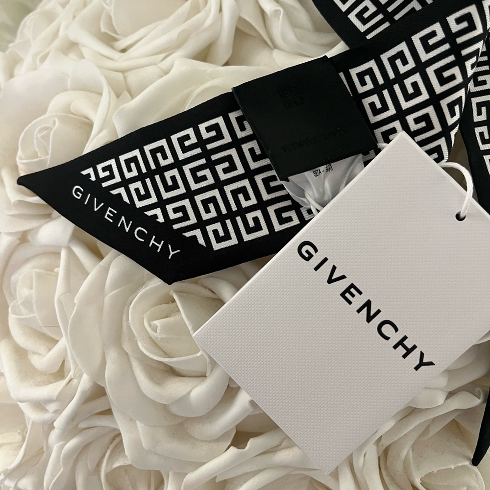 New Givenchy Black & White 4G Silk neck Scarf twilly hair Ribbon - Picture 4 of 8